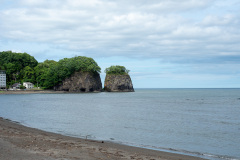Futsuiwa Coast, 二ツ岩海岸