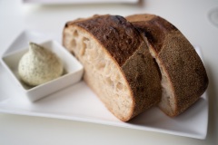 B027942