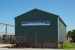 D049682