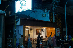 Seminyak, Warung Baru