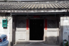 D044777