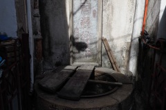 D044789