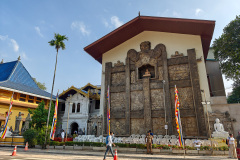 Gangaramaya Temple