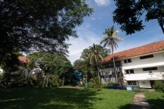 B046109