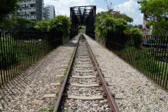 D047582