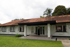 B046379