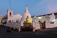 Galle Fort, Sri Sudharmalaya Buddhist Temple
