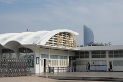 D273696