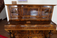 D294102