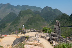 D047312