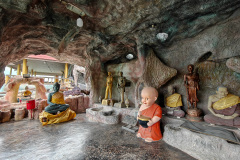 Wat Tham Khao Tao