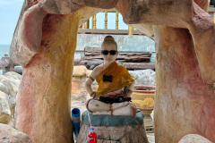 Wat Tham Khao Tao