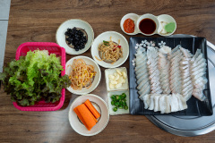 Pyoseon Product Mart Sashimi Restaurant, 표선수산마트