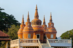 Chùa Khánh Thọ, Wat Thaworn Wararam, Wat Thaworn Wararam Cemetery