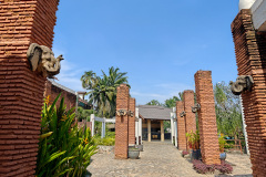 Felix River Khwae Resort