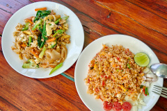 Nam Tok, Yayei home stay