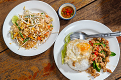 Nam Tok, Santi Restaurant, ร้านอาหารสันติ