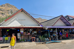 Nam Tok, Santi Restaurant, ร้านอาหารสันติ