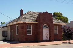 D070093