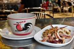 Pui - Chicken Leg Porridge The city people, พุ้ย-ข้าวต้มขาไก่ เหล่าชาวเมือง