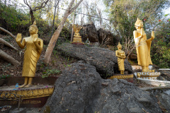 Monday Buddha, Phousi Hill