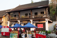 Night Market, Sisavangvong Road