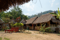 Ban Xiang-Nouak, Nahm Dong Park
