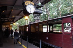 D206758
