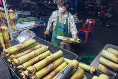 Phra Pathom Chedi Night Market