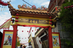 D070946