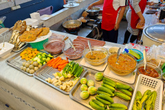 Phet Phaibun Food Center