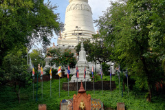 Mount Doun Penh Park, The Giant Clock of Phnom Penh