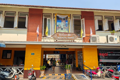Maha Chai Railway Station