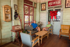 Mae Klong, Sutha Cafe