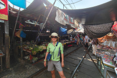 Hoop Rom Market, Mae Klong, Mae Klong Railway Market, Rom Hup Market