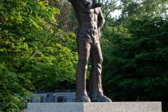 Makomanai, Makomanai Park, Sapporo, Bronze statue of parent and child, 親子の銅像