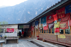 Middle Tiger Leaping Gorge, Shangri-La, Tiger Leaping Gorge, Zhanglaoshi Inn, 中虎跳峡, 张老师客栈, 虎跳峡景区