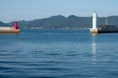 Donam Port East Breakwater Lighthouse (Pencil Lighthouse), 도남항 동방파제등대 (연필등대)