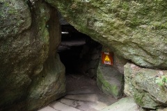 D192872